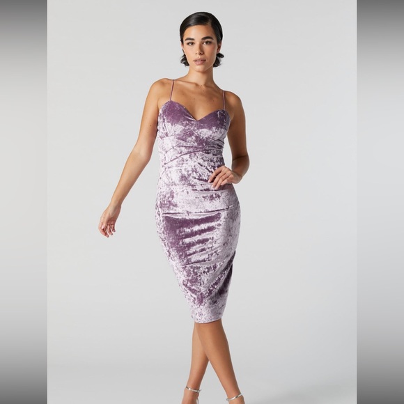 Sold - Picture 1 of 7